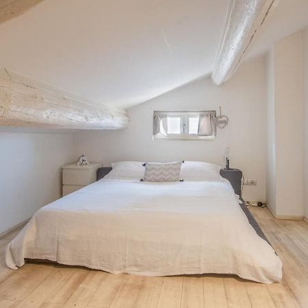 Stunning Top Floor Flat In The Heart Of Verona Buitenkant foto