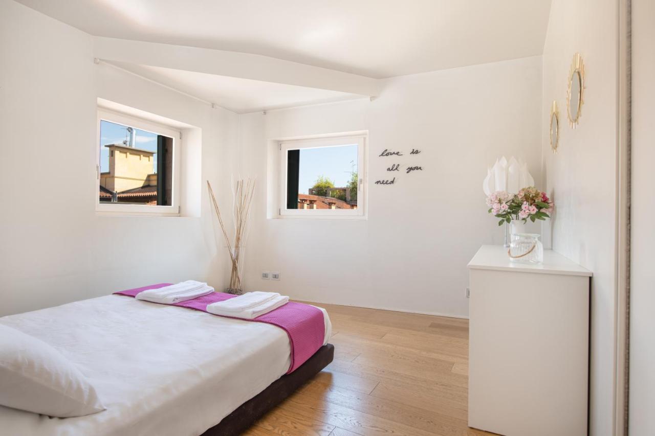 Stunning Top Floor Flat In The Heart Of Verona Buitenkant foto