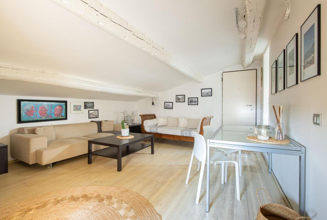 Stunning Top Floor Flat In The Heart Of Verona Buitenkant foto